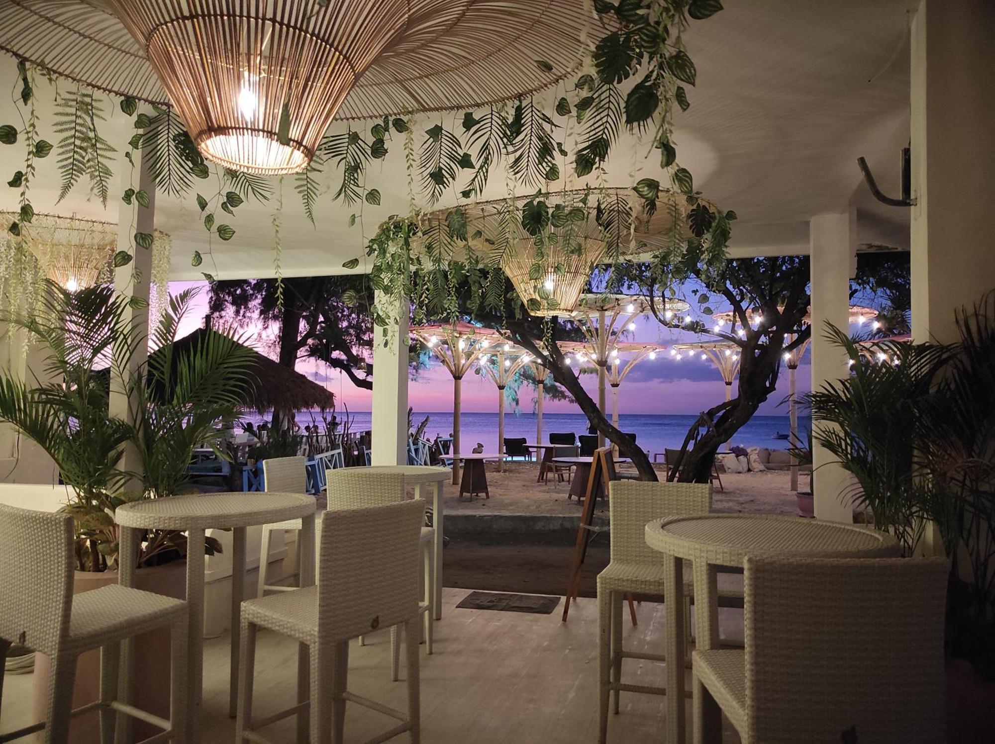 Playa Bonita Hotel & Beach Club Gili Air Buitenkant foto