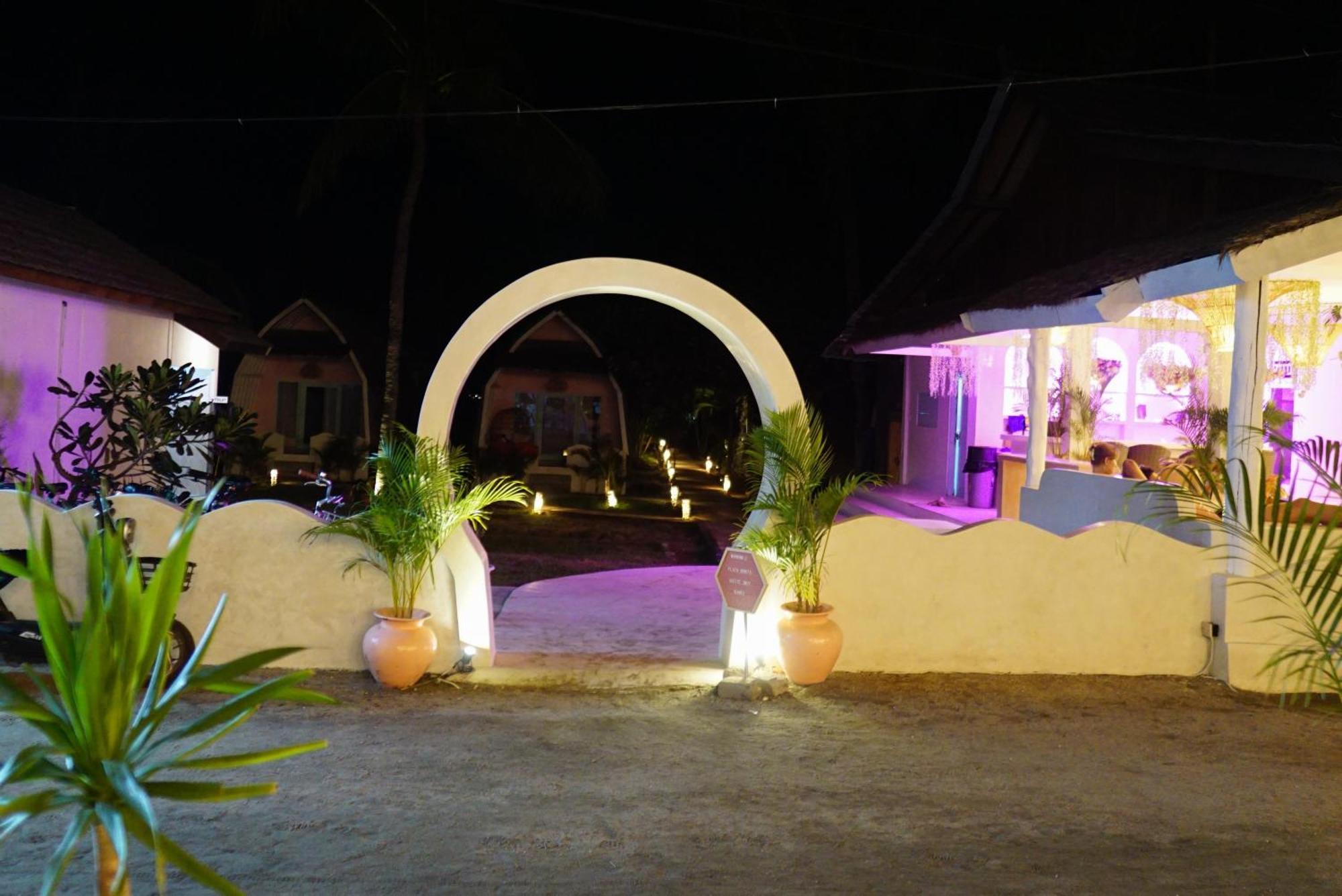 Playa Bonita Hotel & Beach Club Gili Air Buitenkant foto
